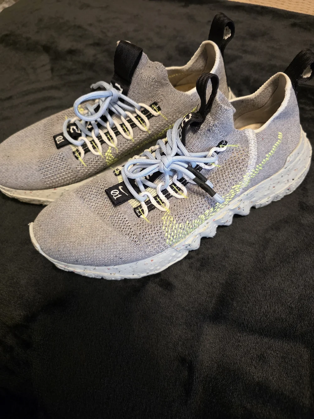 Nike Space Hippie 01